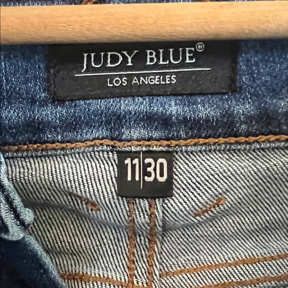 Classic Blue Women's Jeans - Picture 2 of 5